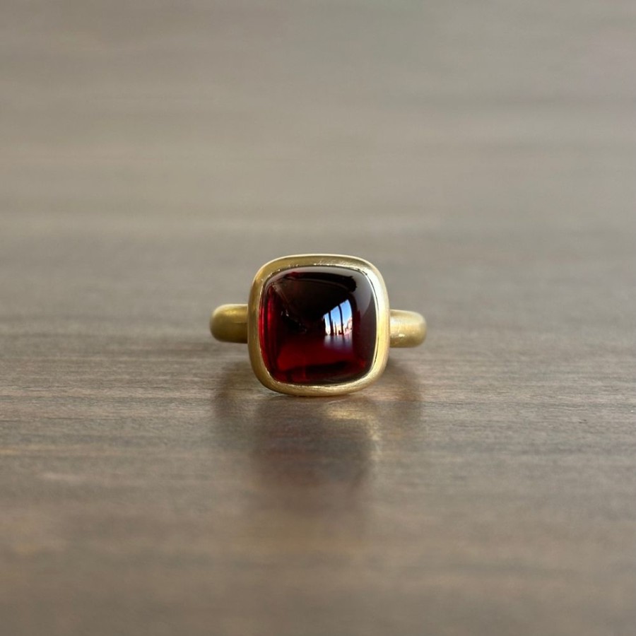 Jewelry Mimi Favre | Garnet Cushion Sugarloaf Ring