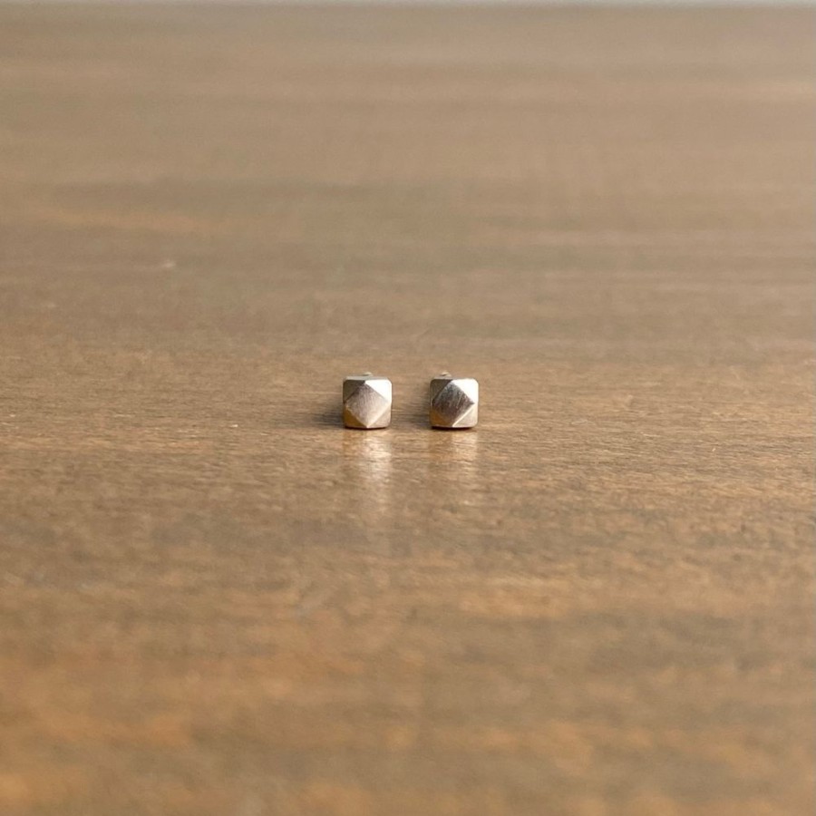 Jewelry Sam Woehrmann | Small Faceted White Gold Stud Earrings