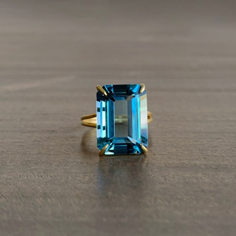 Jewelry Rosanne Pugliese | London Blue Topaz Emerald Cut Ring