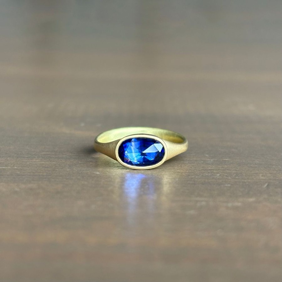 Jewelry Lola Brooks | Oval Ombre Blue Sapphire East-West Ring